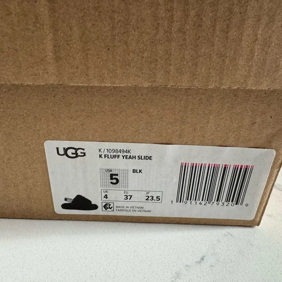NWT UGG k Fluff yeah slide size 5 - Picture 5 of 8